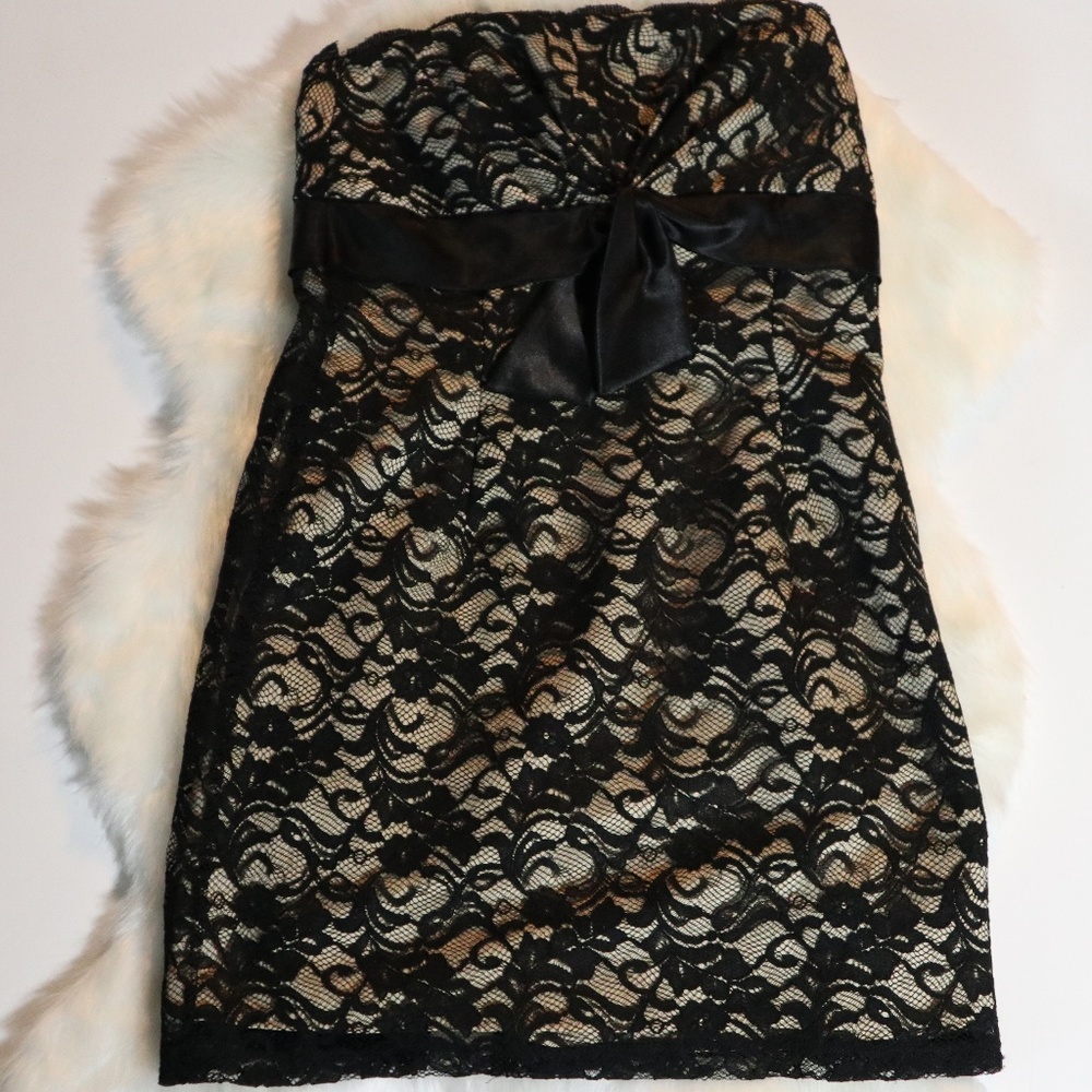 WHBM LACE DRESS Strapless Lined Sz S - Picture 2 of 8